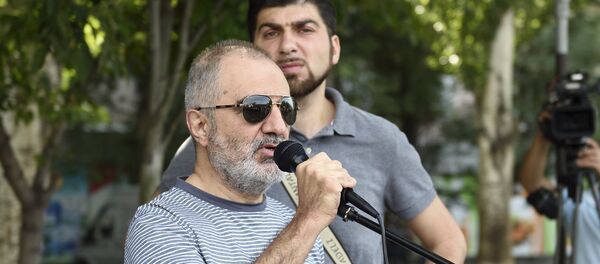 Член Учредительного парламента Алек Енигомшян Член Учредительного парламента Алек Енигомшян - Sputnik Արմենիա