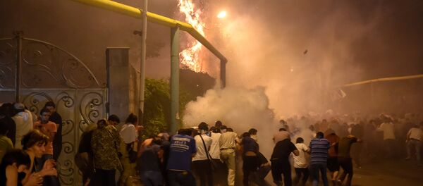 Разгон демонстрантов в Сари тахе Разгон демонстрантов в Сари тахе - Sputnik Արմենիա