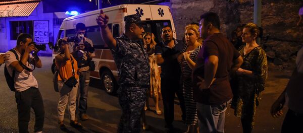 Разгон демонстрантов в Сари тахе Разгон демонстрантов в Сари тахе - Sputnik Արմենիա