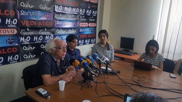 Акоп Аветикян и Тагуи Товмасян Акоп Аветикян и Тагуи Товмасян - Sputnik Արմենիա