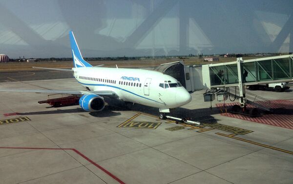 Самолет авиакомпании Армения Самолет авиакомпании Армения - Sputnik Արմենիա