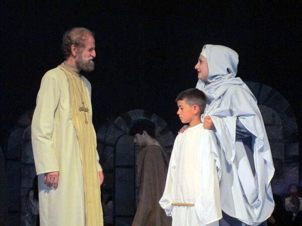 Геворк на театральной сцене Геворк на театральной сцене - Sputnik Армения