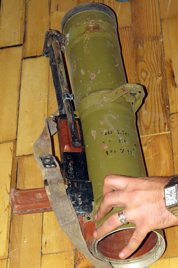 СНБ обнаружила арсенал в доме предполагаемого пособника Сасна црер СНБ обнаружила арсенал в доме предполагаемого пособника Сасна црер - Sputnik Արմենիա