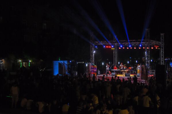 Концертный вечер “Город слушает джаз” в Ереване - Sputnik Армения