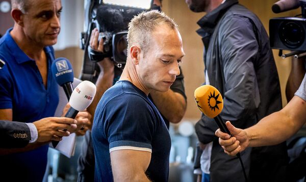 Юри ван Гелдер Юри ван Гелдер - Sputnik Армения