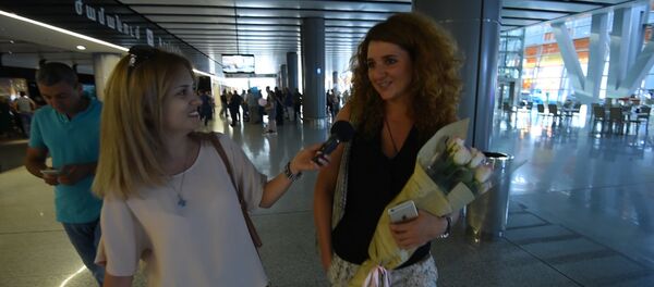 Первая армянка, покорившая Эверест, прибыла в Армению Первая армянка, покорившая Эверест, прибыла в Армению - Sputnik Армения