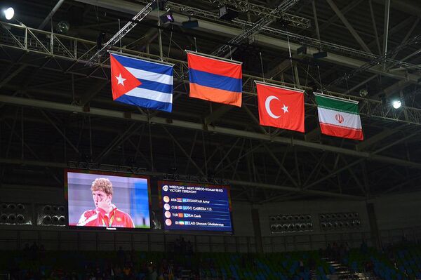 Флаг Армении на Олимпиаде в Рио-2016. Артур Алексанян завоевал золото - Sputnik Армения