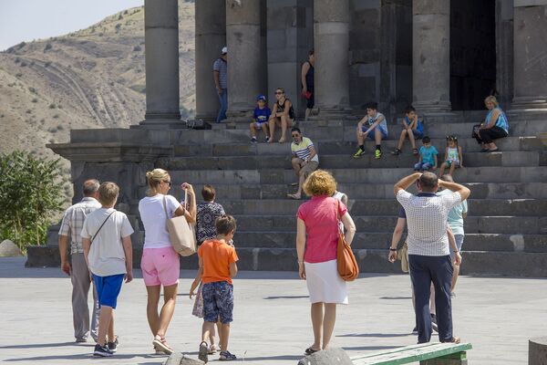 Храм Гарни Храм Гарни - Sputnik Արմենիա