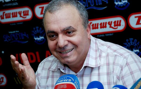 Бывший премьер-министр армении, экономист Грант Багратян Бывший премьер-министр армении, экономист Грант Багратян - Sputnik Армения