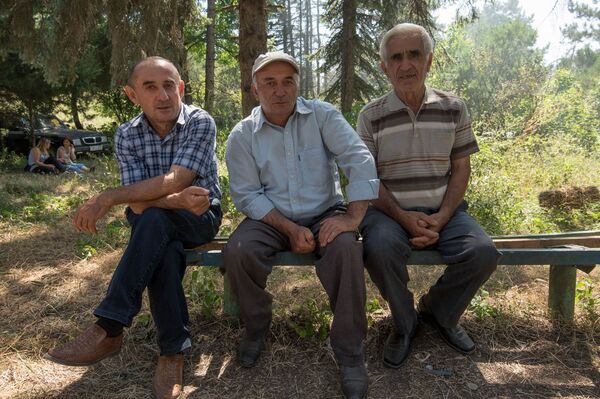 Фестиваль меда и ягод в Шамшадине, Армения Фестиваль меда и ягод в Шамшадине, Армения - Sputnik Армения
