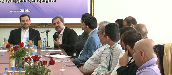 Беседа в посольстве Ирана в Армении Беседа в посольстве Ирана в Армении - Sputnik Արմենիա