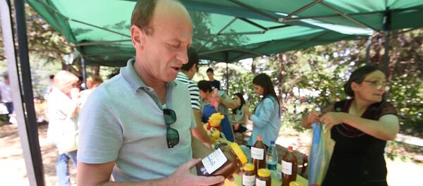 Մեղրի ավանդական փառատոնն անցկացվեց Շամշադինում Մեղրի ավանդական փառատոնն անցկացվեց Շամշադինում - Sputnik Արմենիա