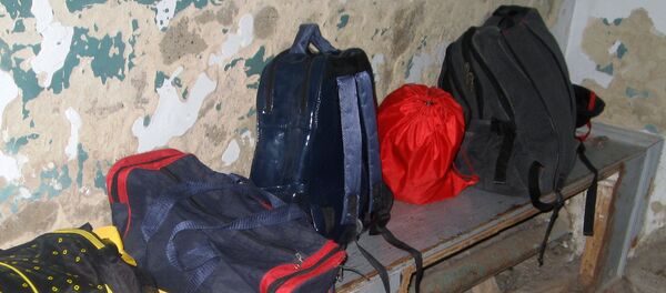 Школа единоборства в Гюмри. Раздевалка Школа единоборства в Гюмри. Раздевалка - Sputnik Армения