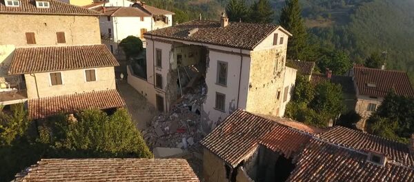 СПУТНИК_Итальянский Аккумоли после землетрясения. Кадры с беспилотника - Sputnik Армения