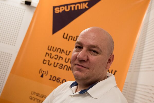 Вилен Хачатрян Вилен Хачатрян - Sputnik Արմենիա