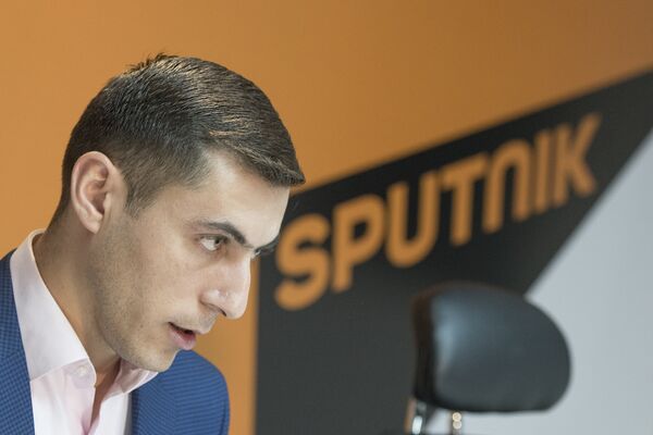 Главный синоптик Армении уже принимает заказы: в соцсетях шутят на тему погоды Главный синоптик Армении уже принимает заказы: в соцсетях шутят на тему погоды - Sputnik Армения