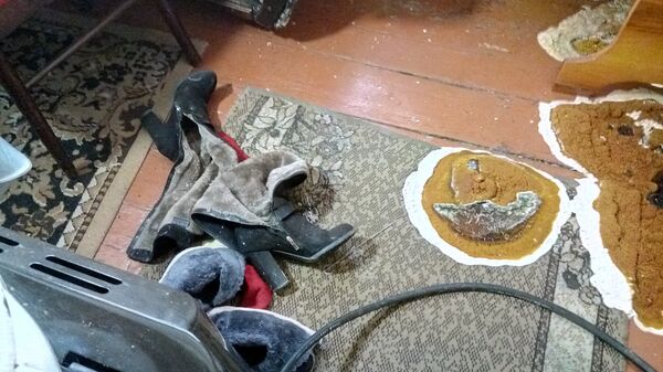 Дом в Гюмри, где русским военнослужащим Валерием Пермяковым были убиты семь членов семьи Аветисян Дом в Гюмри, где русским военнослужащим Валерием Пермяковым были убиты семь членов семьи Аветисян - Sputnik Արմենիա