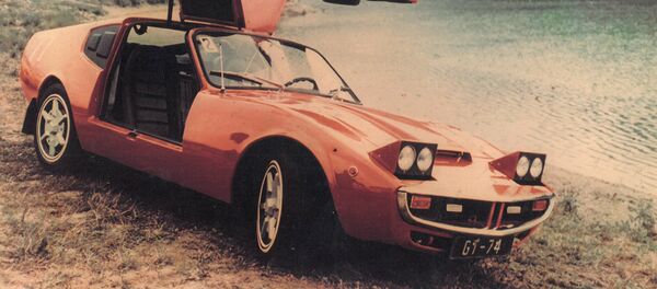 Мкртыч Саркисян рассказывает о эксклюзивной машине созданной в СССР им и Рафиком Ордяном - Sputnik Армения