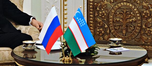 Флаги России и Узбекистана Флаги России и Узбекистана - Sputnik Армения