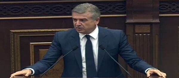 Карен Карапетян в Национальном Собрании РА - Sputnik Армения