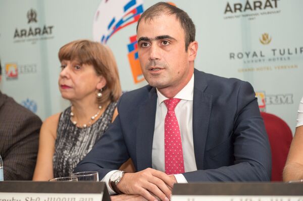 Заместитель Министра культуры Республики Армения Нерсес Тер-Варданян Заместитель Министра культуры Республики Армения Нерсес Тер-Варданян - Sputnik Արմենիա