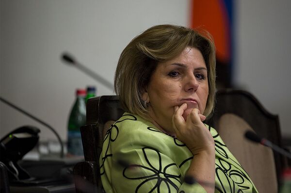 Асмик Погосян - Sputnik Արմենիա