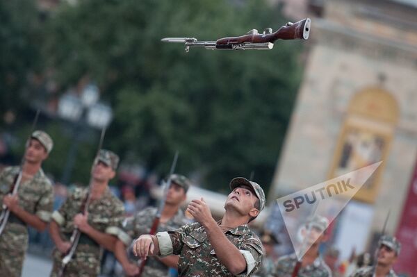 Репетиция парада к 25-й годовщине независимости Армении Репетиция парада к 25-й годовщине независимости Армении - Sputnik Արմենիա