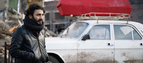 Режиссёр Сарик Андреасян во время съемок своего фильма Землетрясение в Москве. - Sputnik Армения