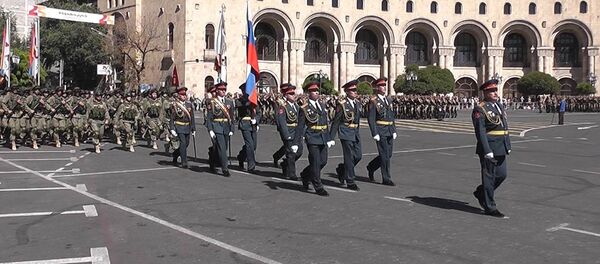 В генеральной репетиции независимости Армении приняли участие военнослужащие ЮВО - Sputnik Армения