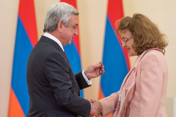 Церемония награждения по случаю 25-й годовщины Независимости Республики Армения в резиденции Президента - Sputnik Արմենիա