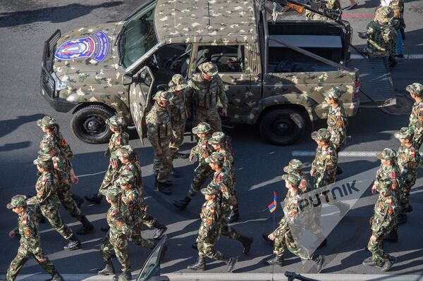 Перед парадом Перед парадом - Sputnik Армения