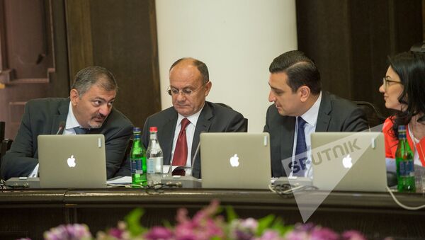 Заседание правительства. Ваче Габриелян, Сейран Оганян, Армен Мурадян и Арпине Ованнисян - Sputnik Армения