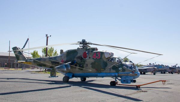 Российский вертолет Ми-24 в авиабазе Эребуни. Армения - Sputnik Արմենիա