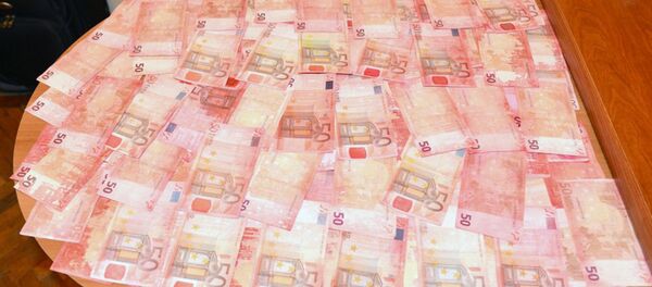 Нелегальные евро, обнаруженные СНБ - Sputnik Армения