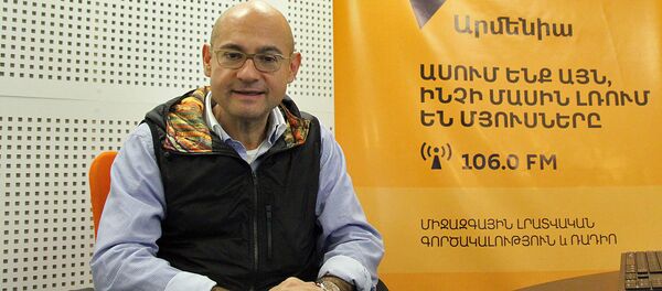 Дмитрий Пушкар в гостях у радио Sputnik Армения Дмитрий Пушкар в гостях у радио Sputnik Армения - Sputnik Արմենիա