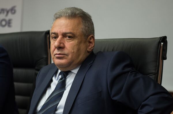 Вагаршак Арутюнян Вагаршак Арутюнян - Sputnik Արմենիա