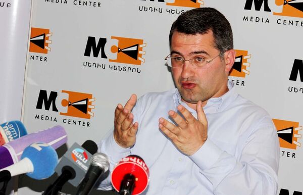 Армен Мартиросян Армен Мартиросян - Sputnik Արմենիա