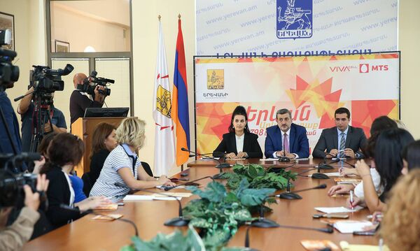 Рузанна Закарян, Арам Сукиасян, Араз Багдасарян Рузанна Закарян, Арам Сукиасян, Араз Багдасарян - Sputnik Արմենիա