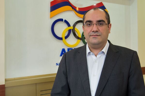 Грачья Ростомян Грачья Ростомян - Sputnik Արմենիա