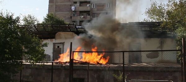 ТРЕНИРОВКИ МЧС УЧАТ БЫСТРО РЕАГИРОВАТЬ В СЛУЧАЕ НАПАДЕНИЯ ПРОТИВНИКА - Sputnik Армения