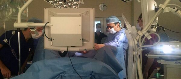 Армен Мурадян провел первую в регионе лазерную операцию на предстательной железе - Sputnik Армения