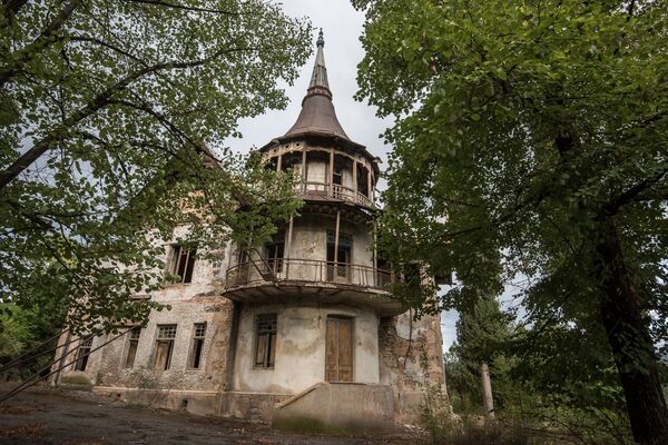 Замок мецената Михаила Арамянца - Sputnik Армения