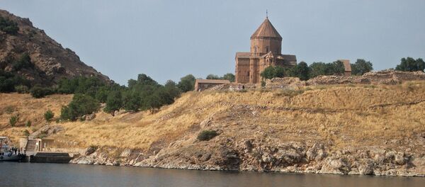 Озеро Ван, церковь Ахтамар - Sputnik Արմենիա