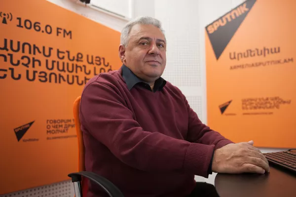 Вагаршак Арутюнян в гостях у радио Sputnik Армения Вагаршак Арутюнян в гостях у радио Sputnik Армения - Sputnik Армения