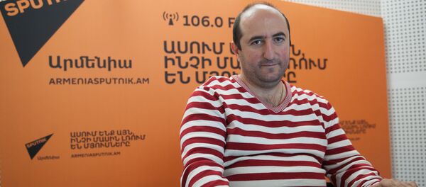 Артак Манукян в гостях у радио Sputnik Армения Артак Манукян в гостях у радио Sputnik Армения - Sputnik Արմենիա