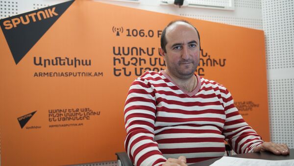 Артак Манукян в гостях у радио Sputnik Армения - Sputnik Արմենիա