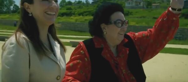 Монсеррат Кабалье исполняет песню Комитаса Крунк - Sputnik Армения