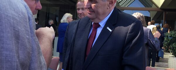 14-ая сессия Мирового общественного форума Диалог цивилизаций. Президент Чехии Милош Земан 14-ая сессия Мирового общественного форума Диалог цивилизаций. Президент Чехии Милош Земан - Sputnik Армения