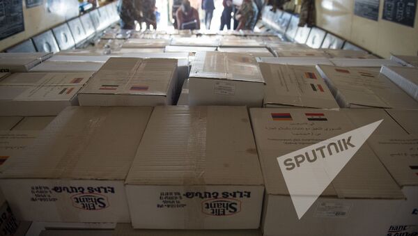 Армения отправляет гуманитарную помошь в Сирию - Sputnik Армения