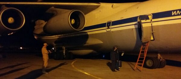 Самолет с армянским гуманитарным грузом Самолет с армянским гуманитарным грузом - Sputnik Արմենիա